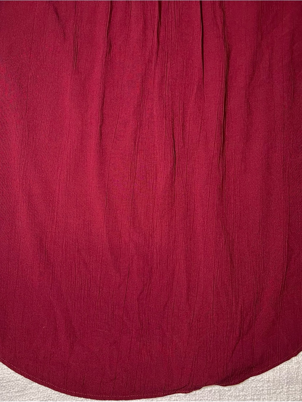 Eddie Bauer Women’s Sleeveless Office Button-Down Blouse in Wine - Picture 9 of 10